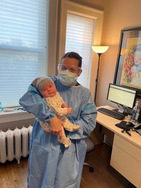 Baby Nora is 6 weeks old